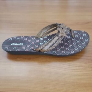 Clarks Comfort Thong‎ Sandals Women 8 M Brown Floral Summer Flip Flops